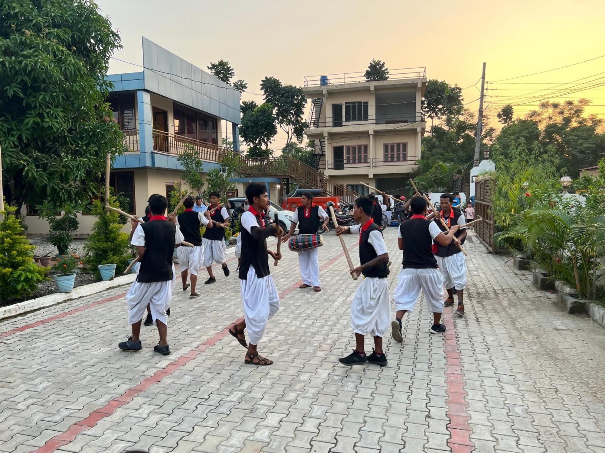 Ama Garden Sauraha Hotel Exterior photo
