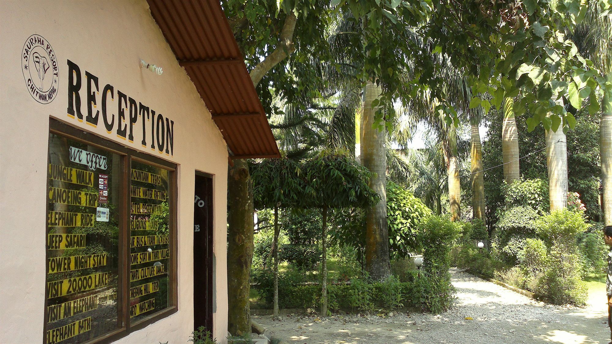 Ama Garden Sauraha Hotel Exterior photo